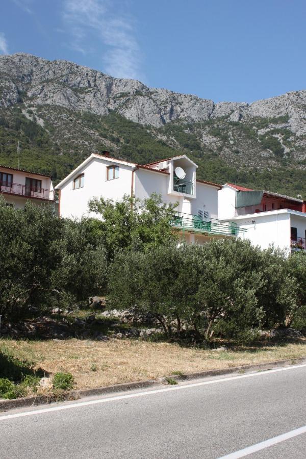 Apartments And Rooms With Parking Space Gradac, Makarska - 6819 Gradac  Esterno foto