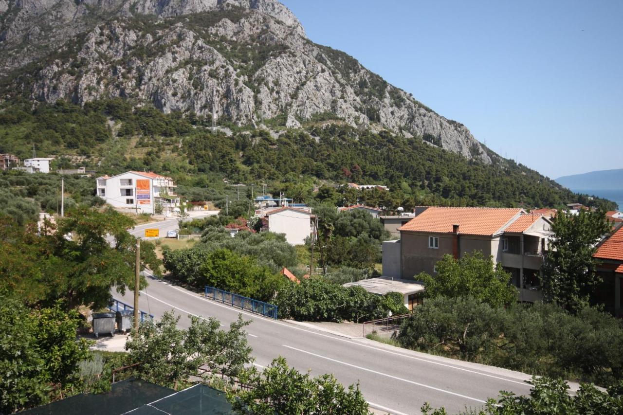 Apartments And Rooms With Parking Space Gradac, Makarska - 6819 Gradac  Esterno foto