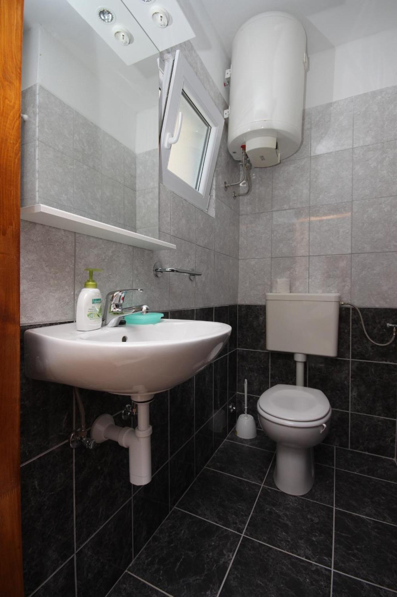 Apartments And Rooms With Parking Space Gradac, Makarska - 6819 Gradac  Camera foto